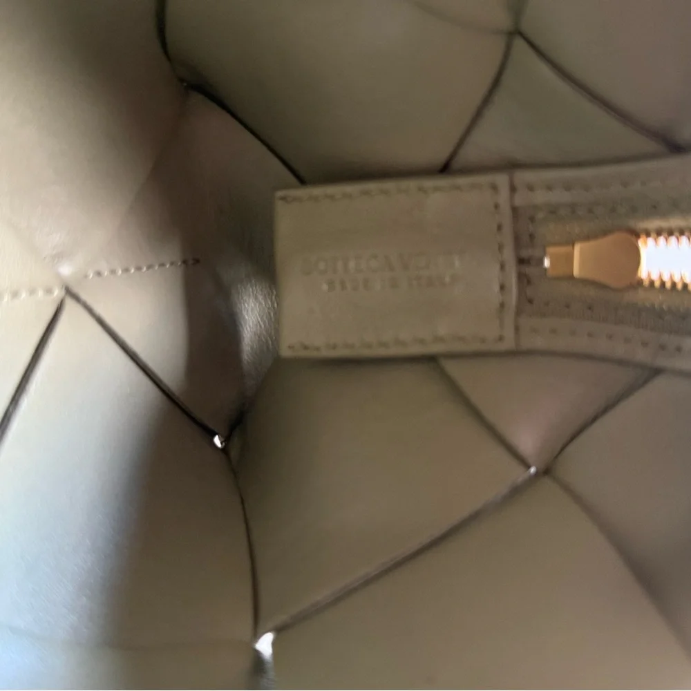 Bottega Veneta Intrecciato Cassette Bag Olive Green Woven Leather - Picture 6 of 6